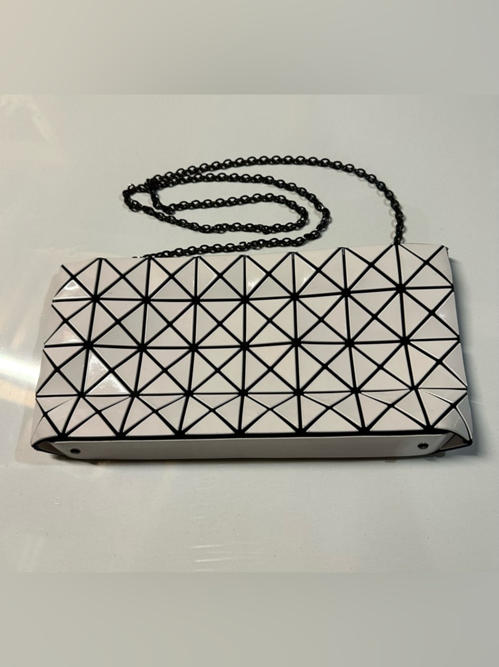 BAO BAO ISSEY MIYAKE Chain Bag in white